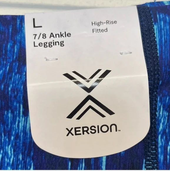 NWT Women's Xersion Blue Abstract 7/8 Ankle Legging, L - Picture 4 of 6